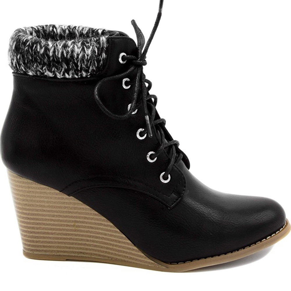 Nautica Korce lace up wedge booties